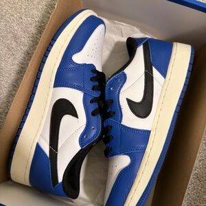 Jordan 1 Retro Low
